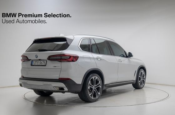 BMW X5 xDrive 40i xLine — пробег 65 213 км — фото 2 из 5