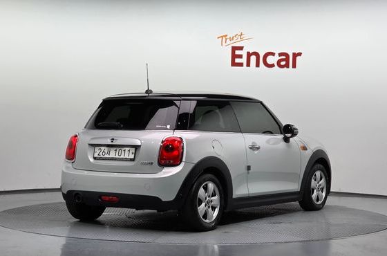 Mini Cooper Standard Third Generation — пробег 126 359 км — фото 2 из 5