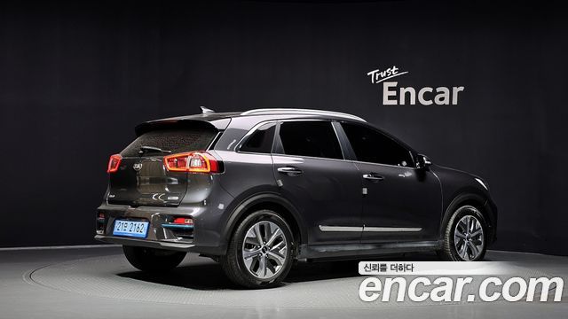 Kia Niro Noblesse — пробег 113 854 км — фото 2 из 5