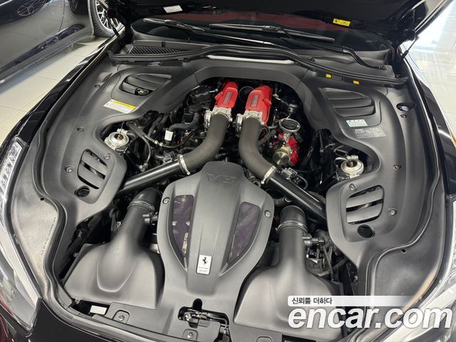 Ferrari GTC4 Lusso из Кореи Encar