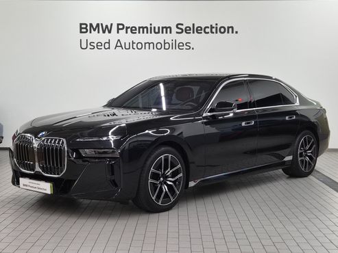BMW 7-Series 740i xDrive M Sport — пробег 9 951 км — фото 1 из 5