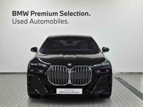 BMW 7-Series 740i xDrive M Sport — пробег 9 951 км — фото 3 из 5