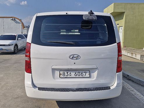 Hyundai Starex 5-Seater VAN CVX Luxury — пробег 141 939 км — фото 3 из 5