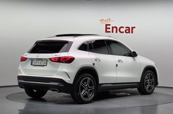 Mercedes-Benz GLA-Class GLA250 4MATIC — пробег 33 480 км — фото 2 из 5