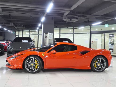 Ferrari F8 3.9 V8 — пробег 1 600 км — фото 3 из 5