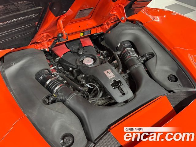 Ferrari F8 3.9 V8 — пробег 1 600 км — фото 5 из 5