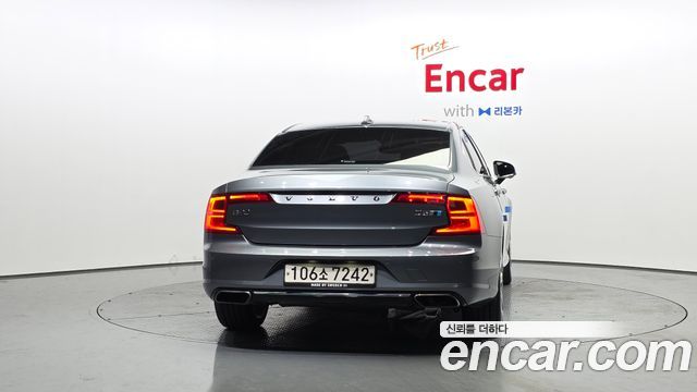 Volvo S90 D5 AWD Inscription — пробег 84 940 км — фото 4 из 5