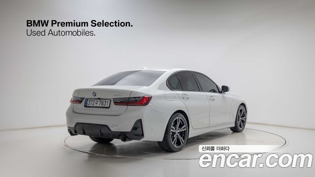 BMW 3-Series 320i M Sport — пробег 8 620 км — фото 4 из 5