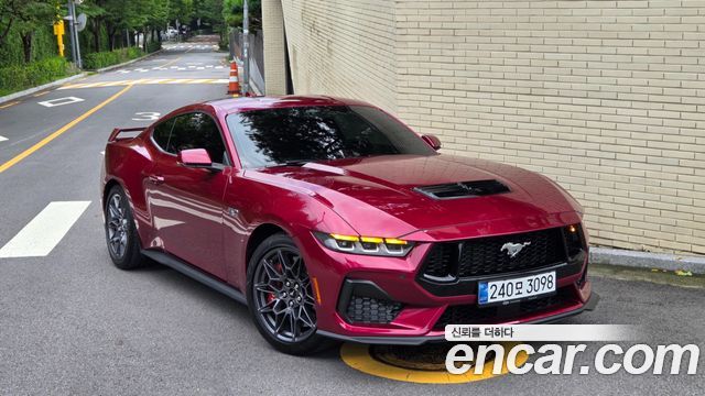 Ford Mustang 5.0 GT Premium Coupe — пробег 2 300 км — фото 1 из 5