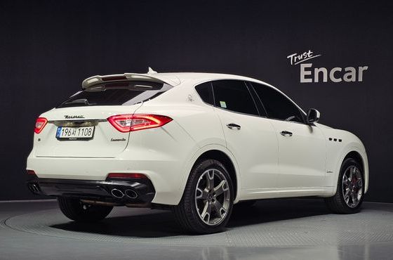 Maserati Levante 3.0 AWD — пробег 85 570 км — фото 2 из 5