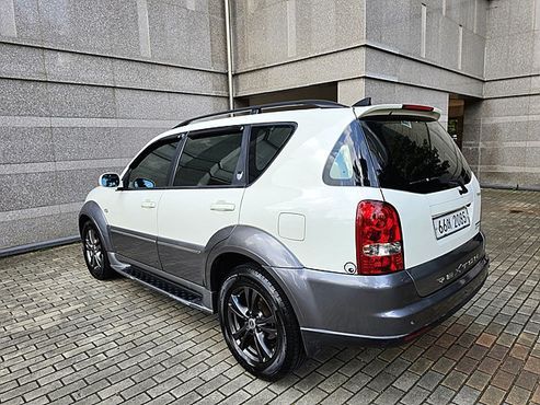 Ssangyong Rexton 2WD RX4 High Deluxe — пробег 178 392 км — фото 5 из 5