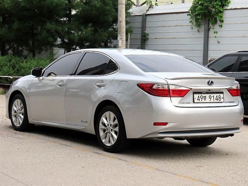 Lexus ES Supreme XV60 — пробег 144 493 км — фото 3 из 5