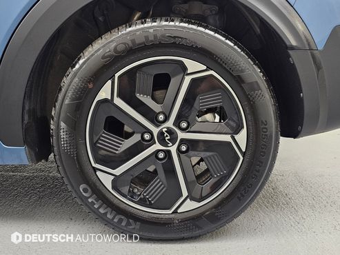 Kia Niro Prestige — пробег 10 354 км — фото 5 из 5