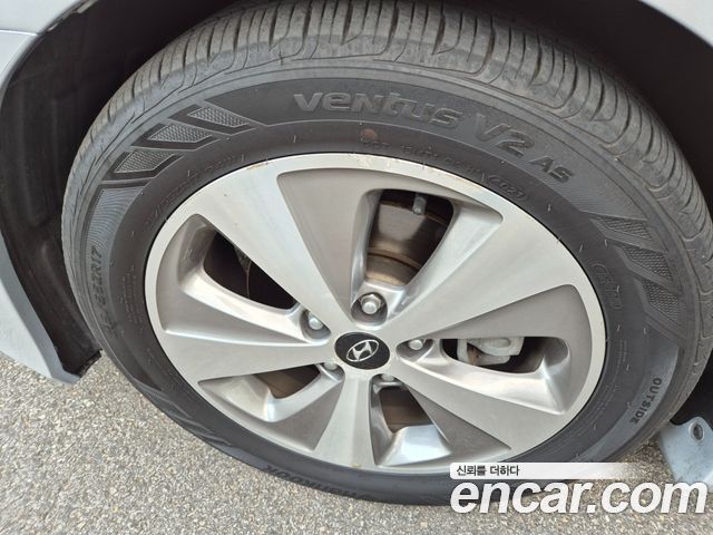 Hyundai Sonata 2.0 Royal — пробег 69 177 км — фото 5 из 5