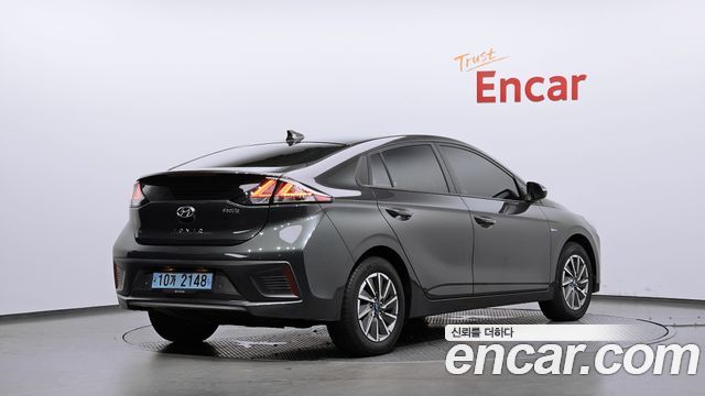 Hyundai Ioniq из Кореи Encar