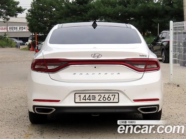 Hyundai Grandeur Premium — пробег 75 454 км — фото 4 из 5