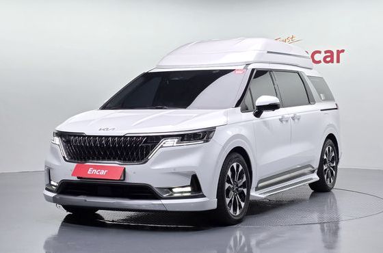 Kia Carnival Gasoline 9-Seater Hi-Limousine Signature — пробег 62 029 км — фото 1 из 5