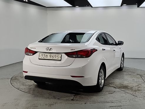Hyundai AVANTE 1.6 VGT Smart Standard — пробег 124 858 км — фото 4 из 5
