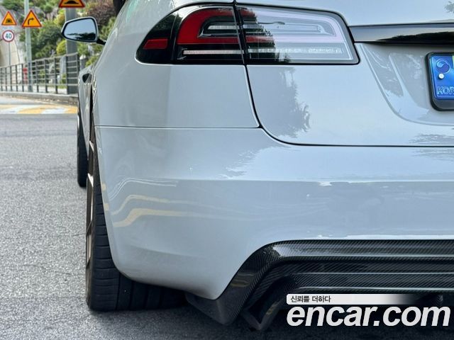 Tesla Model S Plaid — пробег 23 000 км — фото 4 из 5