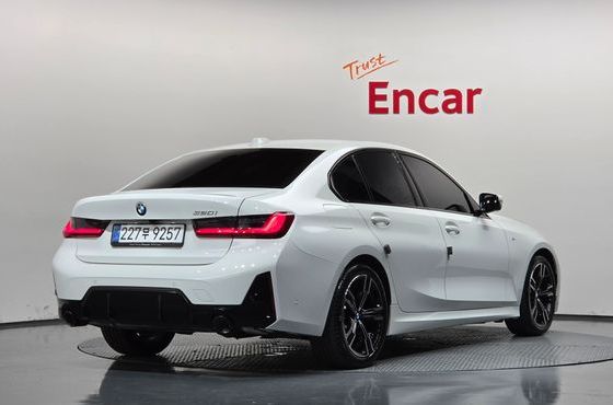 BMW 3-Series 320i M Sport — пробег 5 116 км — фото 2 из 5