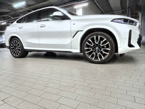 BMW X6 xDrive40i M Sport — пробег 16 961 км — фото 3 из 5