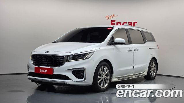 Kia Carnival из Кореи Encar