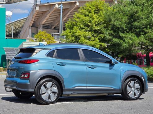 Hyundai Kona Premium — пробег 174 101 км — фото 5 из 5