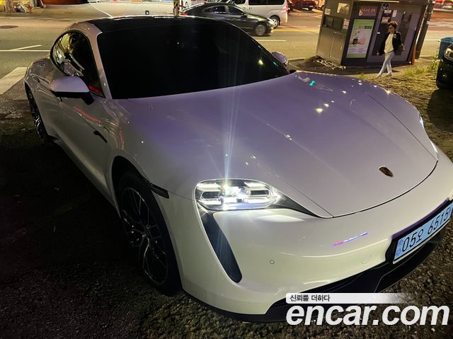Porsche Taycan Base — пробег 23 000 км — фото 1 из 5
