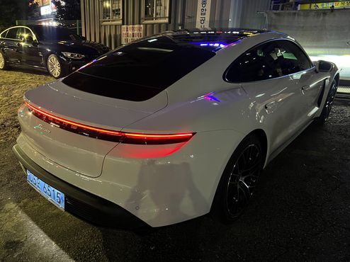 Porsche Taycan Base — пробег 23 000 км — фото 5 из 5