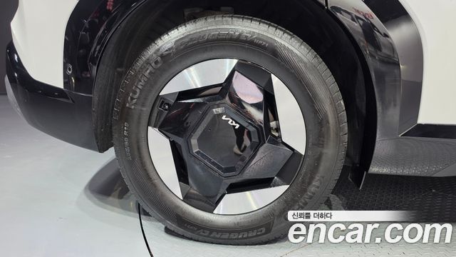 Kia EV9 из Кореи Encar