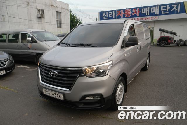 Hyundai Starex Van 3-Seater Style — пробег 52 220 км — фото 2 из 5