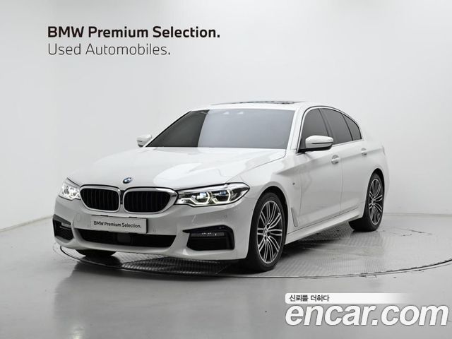 BMW 5-Series 520d xDrive M Sport Package Plus — пробег 121 684 км — фото 1 из 5