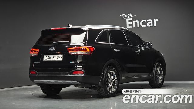 Kia Sorento Diesel 2.0 2WD Noblesse — пробег 110 188 км — фото 2 из 5