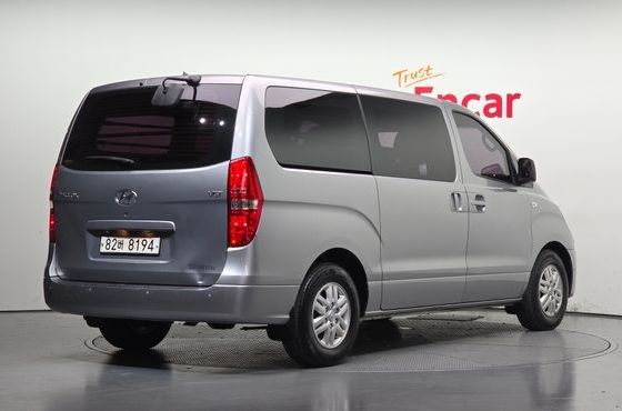 Hyundai Starex 3-Seater VAN Smart — пробег 214 454 км — фото 2 из 5
