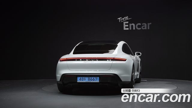 Porsche Taycan из Кореи Encar