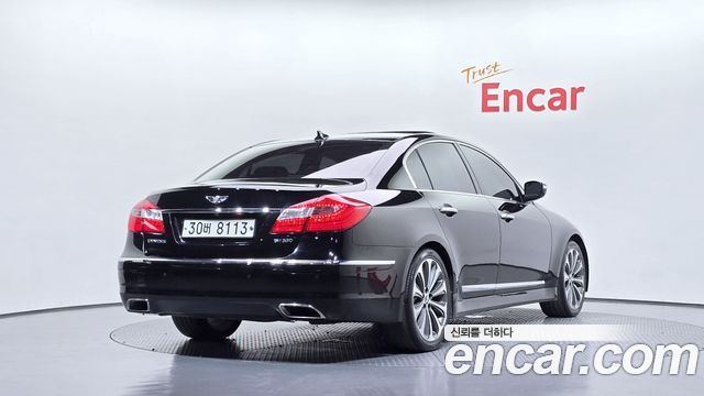 Hyundai Genesis из Кореи Encar