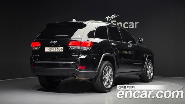 Jeep Cherokee 3.6 Limited WK2 — пробег 105 270 км — фото 2 из 5