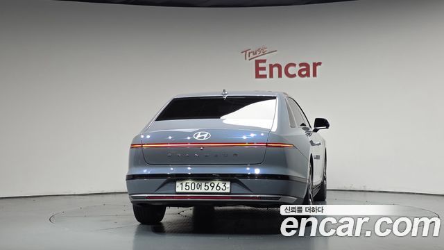 Hyundai Grandeur Premium — пробег 92 178 км — фото 4 из 5