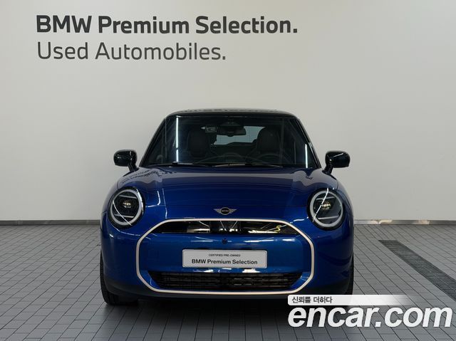 Mini Cooper SE Favoured — пробег 4 151 км — фото 2 из 5