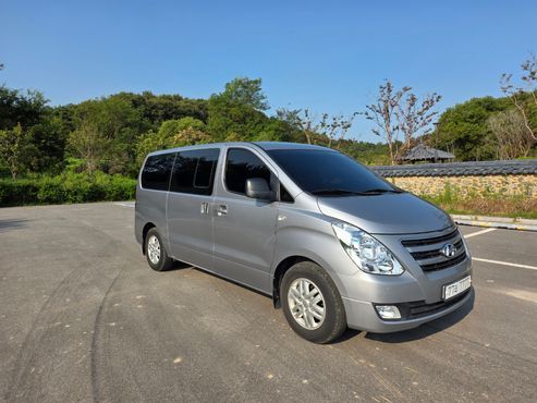 Hyundai Starex 11-Seater Wagon Smart — пробег 48 777 км — фото 3 из 5