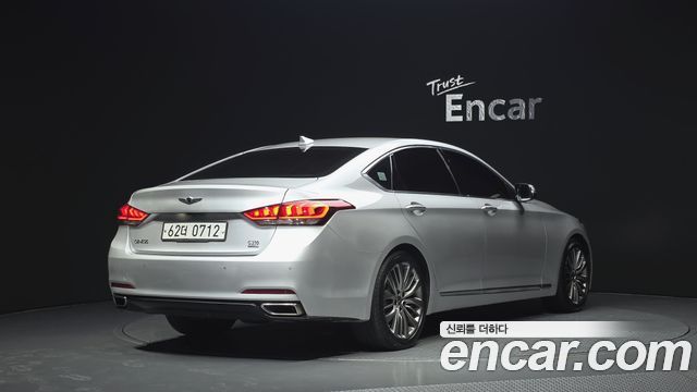 Hyundai Genesis из Кореи Encar