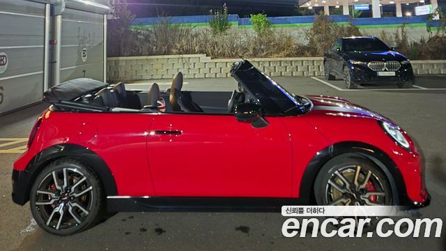 Mini Cooper Convertible JCW — пробег 7 500 км — фото 5 из 5