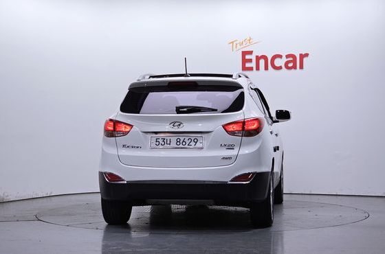 Hyundai Tucson Diesel 4WD LX20 Premier — пробег 119 296 км — фото 4 из 5