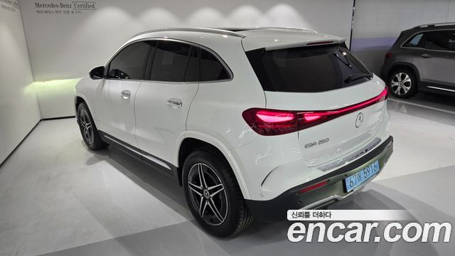 Mercedes-Benz EQA EQA250 AMG Line — пробег 1 049 км — фото 3 из 5