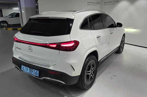 Mercedes-Benz EQA EQA250 AMG Line — пробег 1 049 км — фото 4 из 5