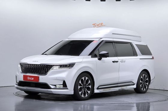 Kia Carnival Diesel 9-Seater Hi-Limousine Signature — пробег 98 020 км — фото 1 из 5