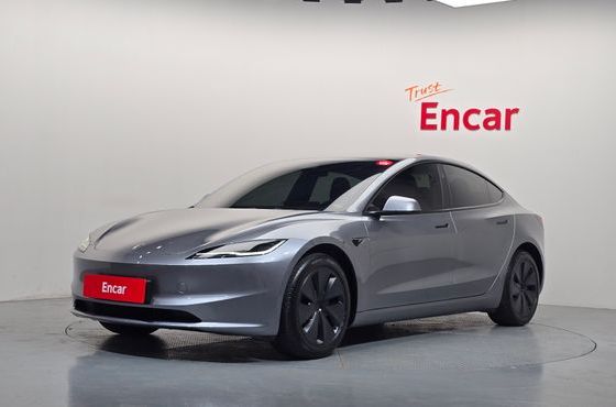 Tesla Model 3 RWD — пробег 27 233 км — фото 1 из 5