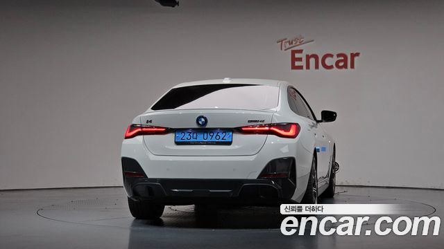BMW i4 eDrive40 M Sports Pro — пробег 21 028 км — фото 4 из 5