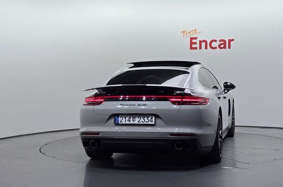 Porsche Panamera 4.0 Turbo — пробег 72 128 км — фото 4 из 5