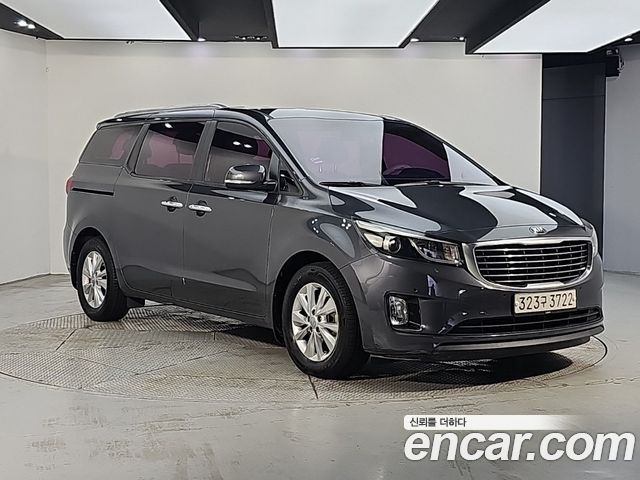 Kia Carnival 11-seater Luxury — пробег 162 967 км — фото 2 из 5